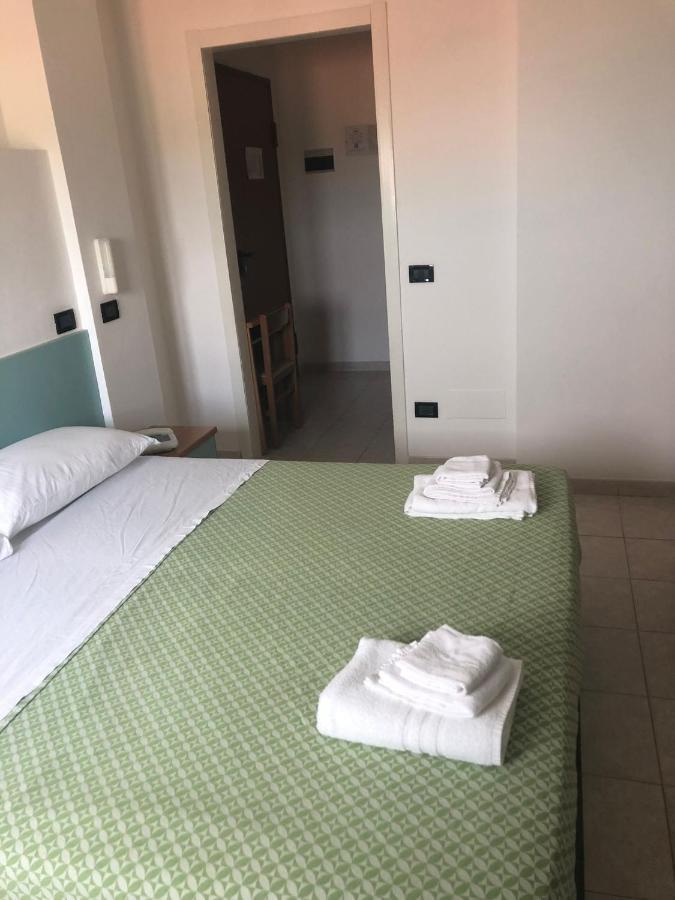 Hotel Atlantic Senigallia Extérieur photo