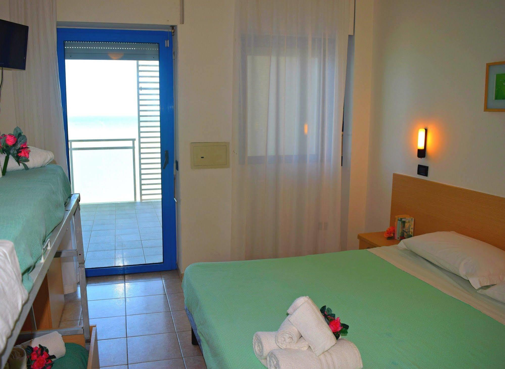 Hotel Atlantic Senigallia Extérieur photo